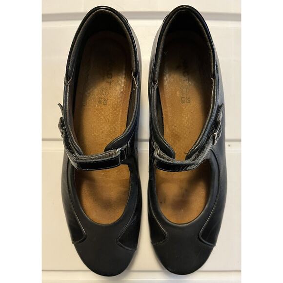 Naot Dashing Mary Jane Shoes Women’s Sz 8 Black Leather Comfort Heel Pump Career - Picture 2 of 11
